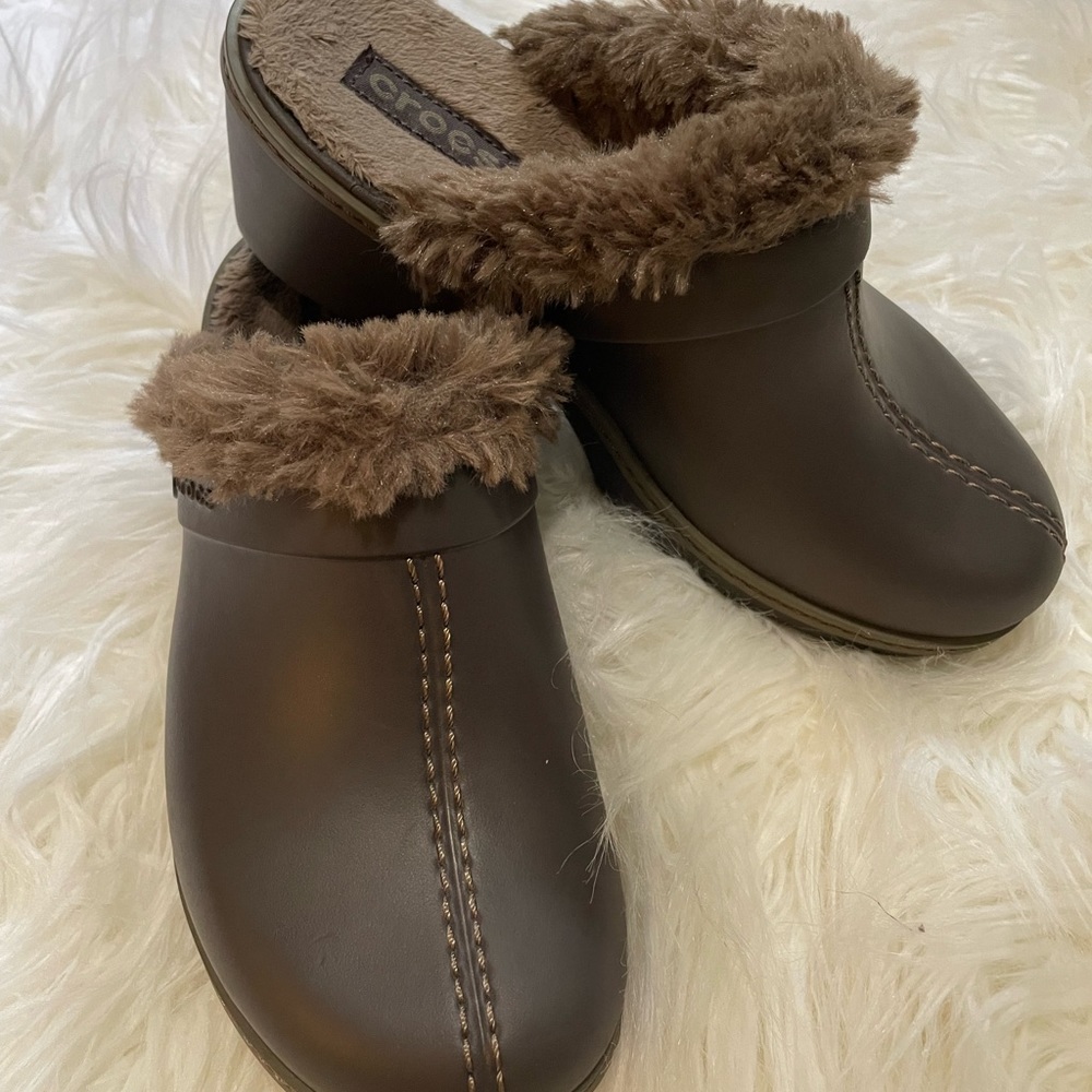 Crocs Womens Cobbler Clog Mules with Faux Fur Lining Brown/Walnut Size 6 - Picture 2 of 11